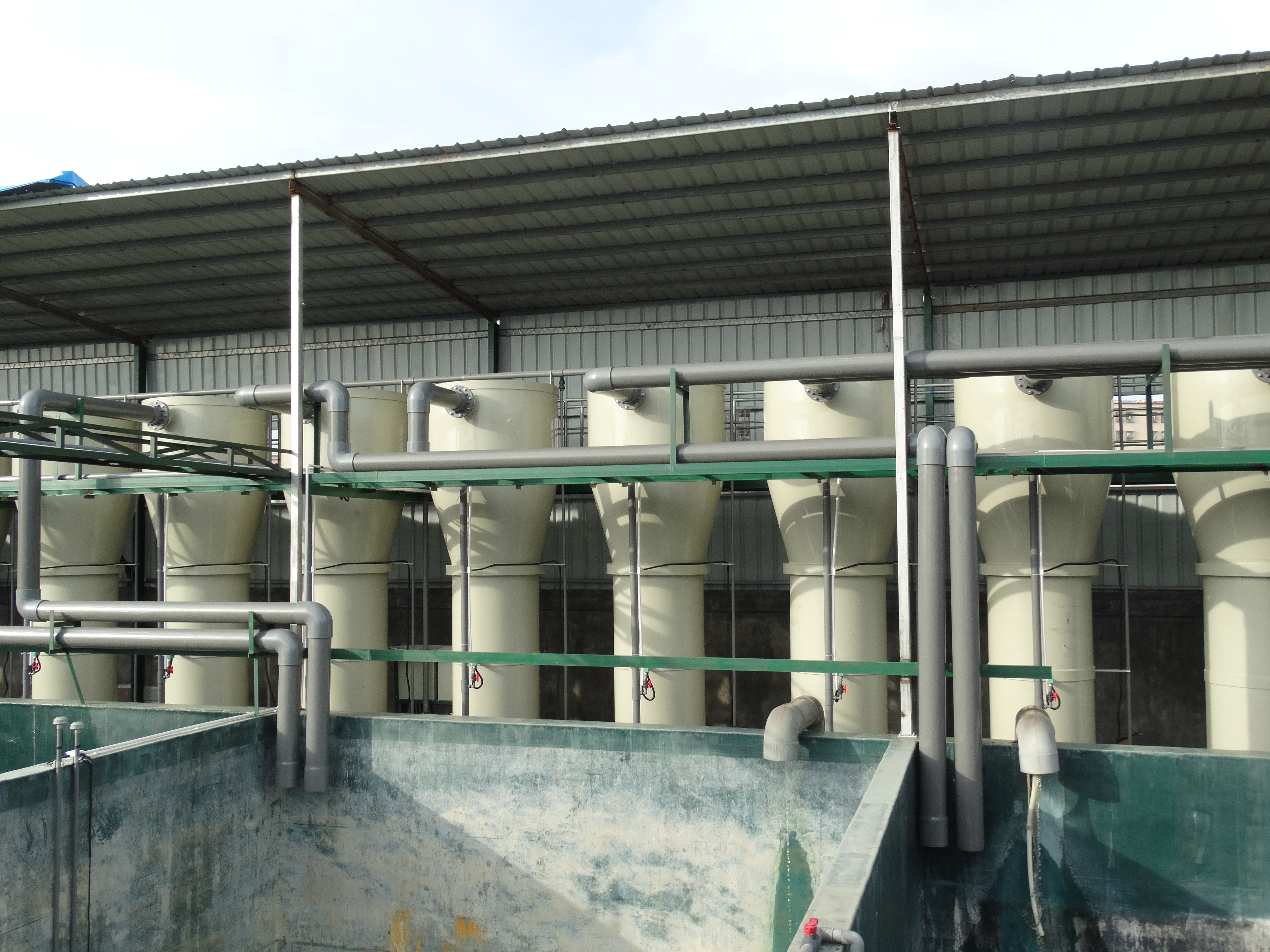 【三人行小課堂】探討工業(yè)污水處理設備的優(yōu)勢