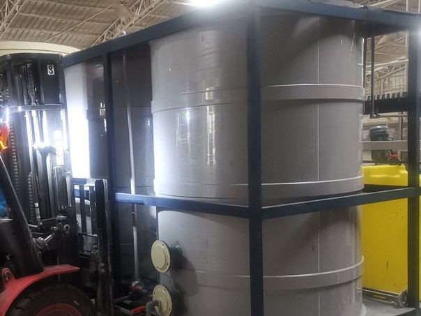 全自動加藥設(shè)備 全自動加藥設(shè)備-三人行環(huán)境